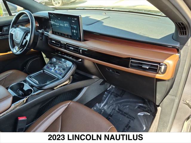 Certified 2023 Lincoln Nautilus Reserve w/ Monochromatic Package AWD/4WD image 26