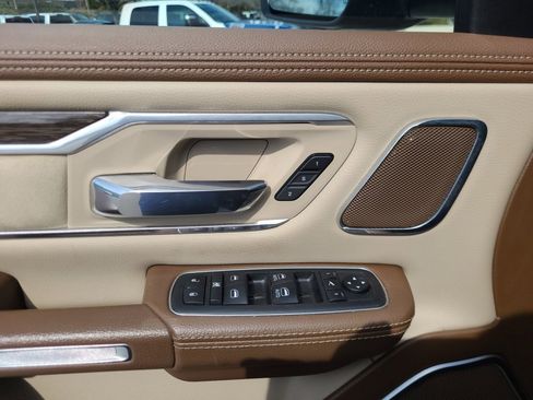 Used 2020 RAM 1500 Laramie image 33