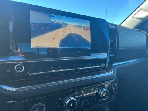 Used 2024 GMC Sierra 1500 SLT image 48