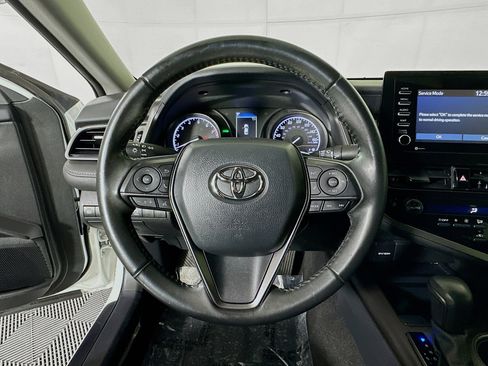 Used 2022 Toyota Camry SE w/ Convenience Package image 15