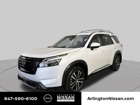 Certified 2025 Nissan Pathfinder Platinum w/ Black Appearance Package AWD/4WD image 1