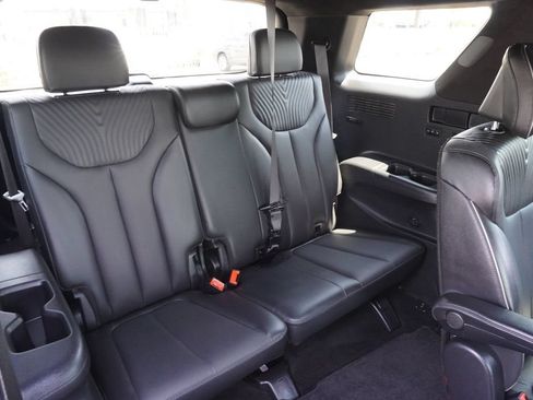 Used 2023 Hyundai Palisade Calligraphy FWD image 11