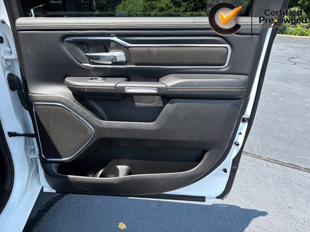 Used 2024 RAM 1500 Laramie AWD/4WD image 22