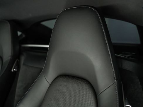 Used 2023 Porsche 718 Cayman RWD image 19