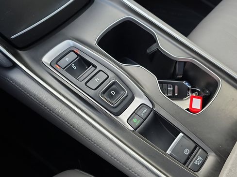 Used 2019 Honda Accord Touring image 32