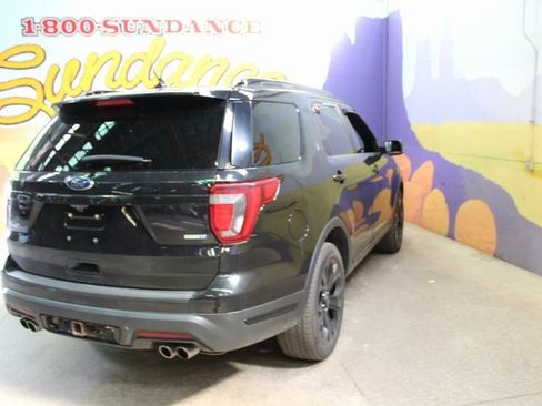 Used 2019 Ford Explorer Sport image 8