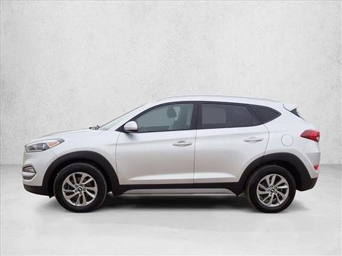 Used 2018 Hyundai Tucson SEL image 2
