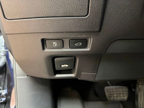 Used 2020 Lexus ES 300h w/ Premium Package image 22