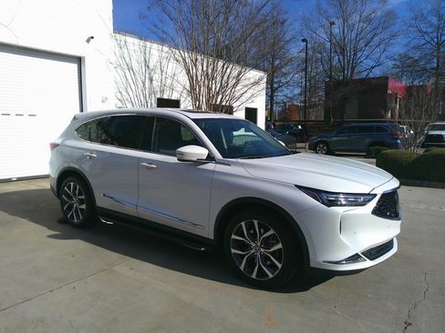 Used 2022 Acura MDX FWD w/ Technology Package image 14