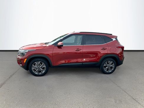 Certified 2024 Kia Seltos S FWD image 4