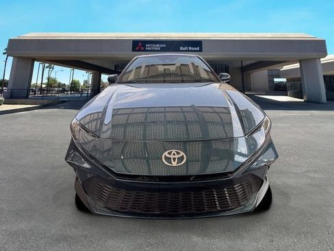 Used 2026 Toyota Camry SE FWD image 2