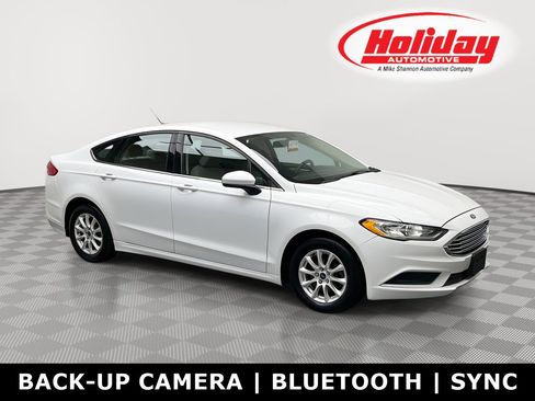 Used 2017 Ford Fusion S image 1