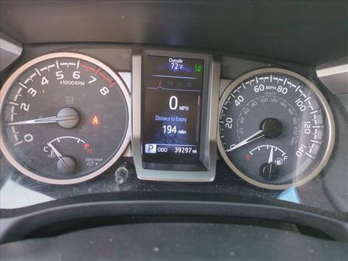 Used 2022 Toyota Tacoma SR5 w/ Technology Package image 12