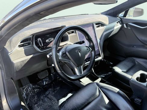Used 2015 Tesla Model S 70D image 29