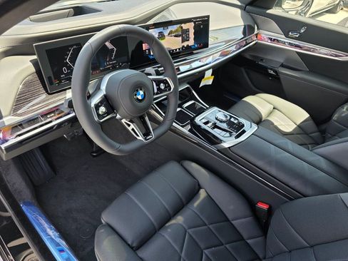 New 2026 BMW 760i xDrive AWD/4WD image 8