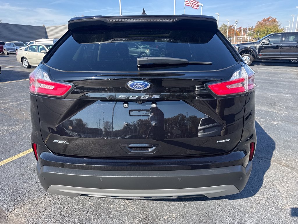 Used 2024 Ford Edge SEL w/ Convenience Package AWD/4WD image 8