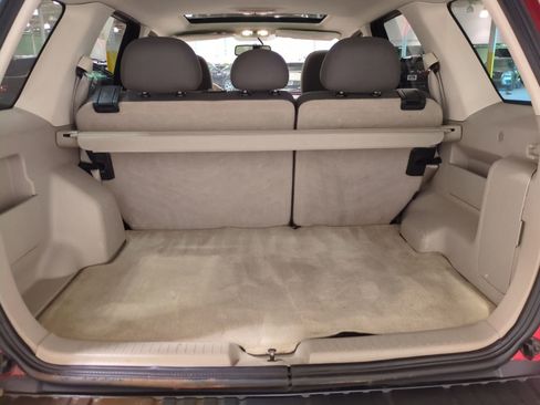 Used 2009 Ford Escape XLT image 13