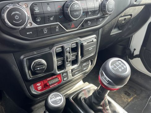 Used 2021 Jeep Wrangler Unlimited Rubicon image 17