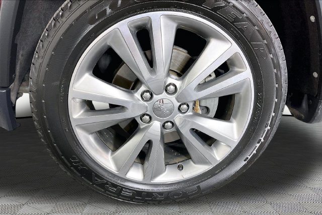 Used 2012 Jeep Grand Cherokee Laredo RWD image 24
