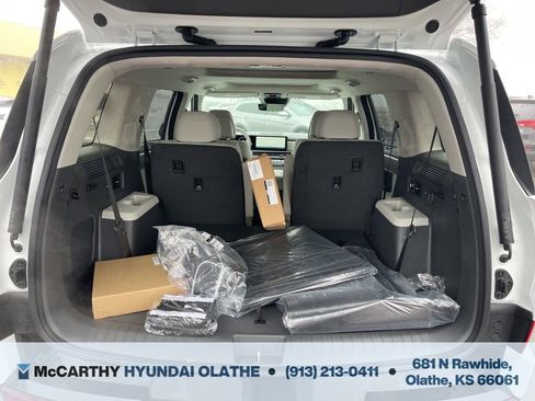 New 2025 Hyundai Santa Fe Calligraphy FWD image 18