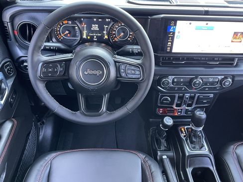 New 2026 Jeep Wrangler Unlimited Rubicon image 20