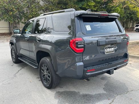 Used 2025 Toyota 4Runner SR5 AWD/4WD image 5
