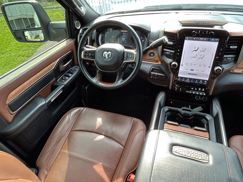 Used 2023 RAM 2500 Limited AWD/4WD image 9