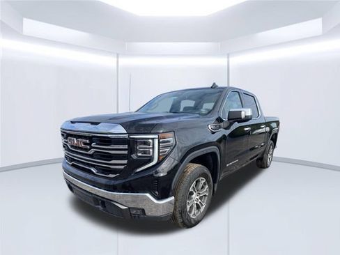 Used 2025 GMC Sierra 1500 SLT AWD/4WD image 12