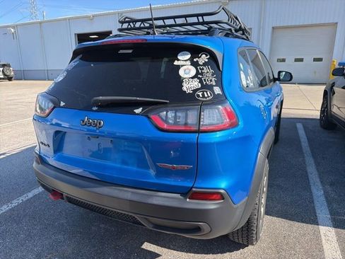 Used 2022 Jeep Cherokee Trailhawk AWD/4WD image 4