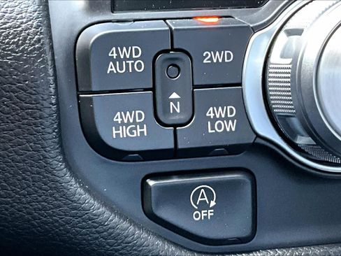 Used 2025 RAM 1500 Laramie w/ Sport Appearance Package AWD/4WD image 32