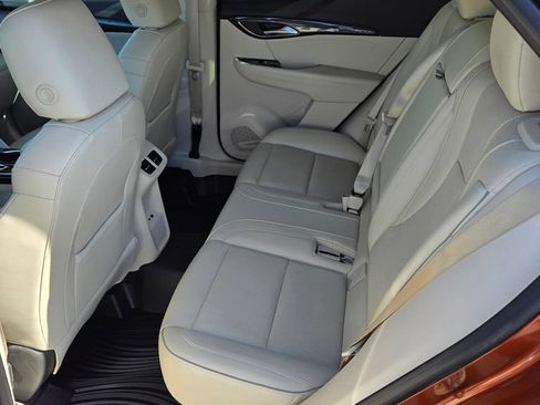 Used 2021 Buick Envision Essence FWD image 11