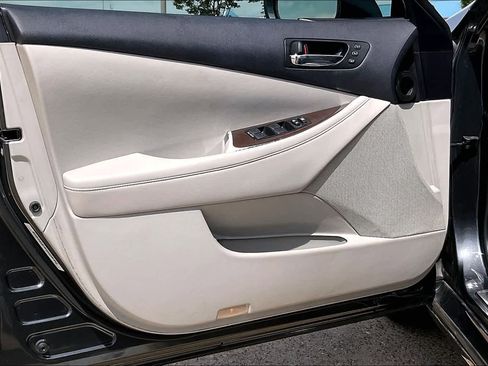 Used 2011 Lexus ES 350 FWD image 25