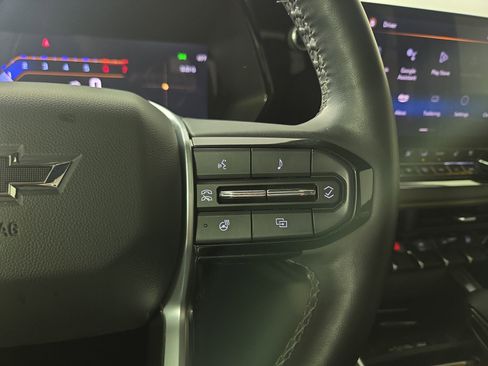 Certified 2024 Chevrolet Colorado ZR2 w/ ZR2 Convenience Package III image 16