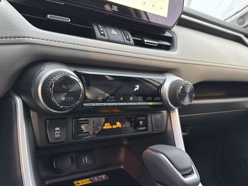 New 2025 Toyota RAV4 Limited image 23