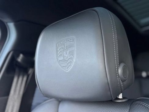 Used 2026 Porsche Macan AWD/4WD image 20