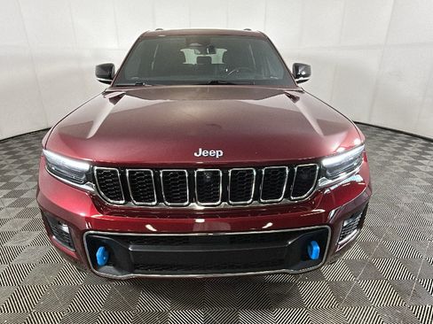 Used 2022 Jeep Grand Cherokee Overland w/ Advanced Protech Group III AWD/4WD image 7