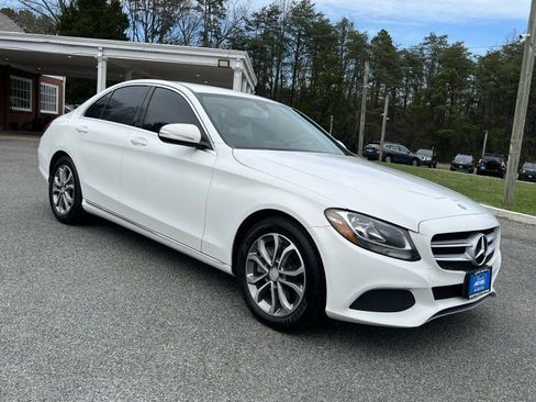 Used 2015 Mercedes-Benz C 300 image 1
