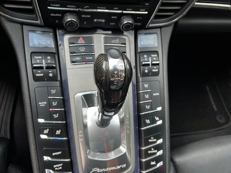 Used 2014 Porsche Panamera S RWD image 36