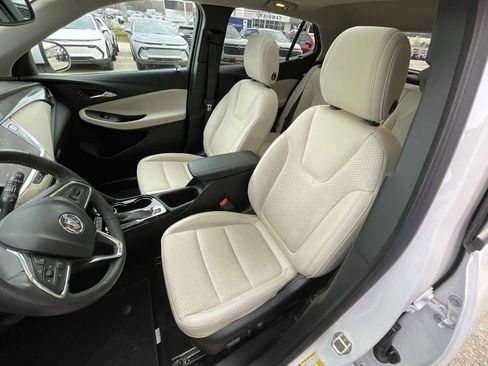 Used 2023 Buick Encore GX Essence w/ Experience Buick Package image 19