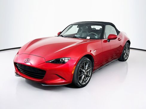 Used 2016 MAZDA MX-5 Miata Grand Touring RWD image 3