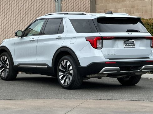 Used 2025 Ford Explorer Platinum w/ LUX Leather Package AWD/4WD image 6