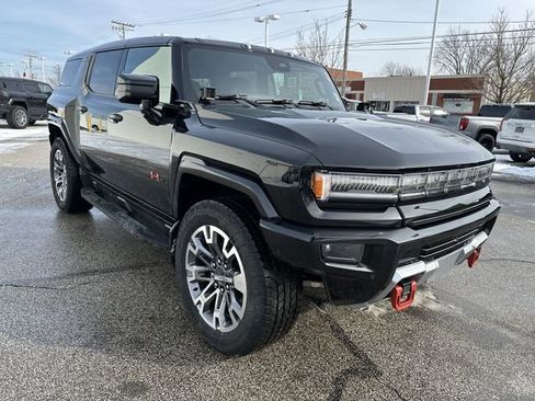 New 2026 GMC Hummer EV SUV w/ LPO, Illumination Package image 11