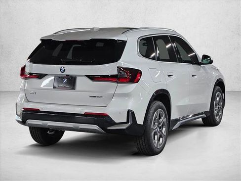 New 2026 BMW X1 xDrive28i AWD/4WD image 5