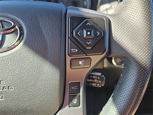 Used 2021 Toyota Tacoma TRD Off-Road image 25