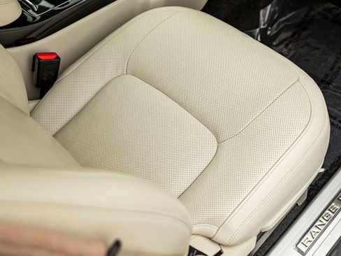 Used 2020 Land Rover Range Rover Long Wheelbase HSE image 30