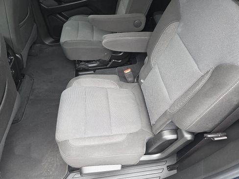 Used 2023 Chevrolet Traverse LT AWD/4WD image 22