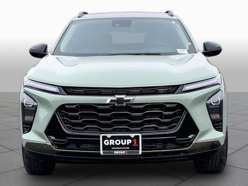 Used 2025 Chevrolet Trax ACTIV w/ Sunroof Package FWD image 4