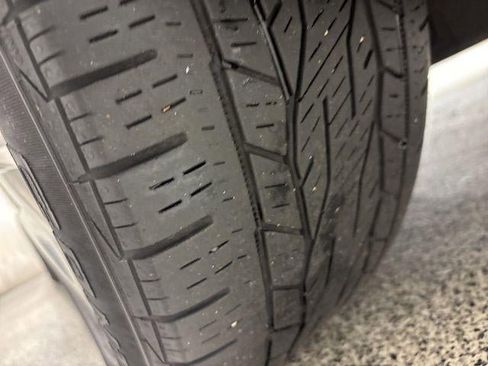 Used 2022 Buick Enclave Essence w/ Experience Buick Package image 22