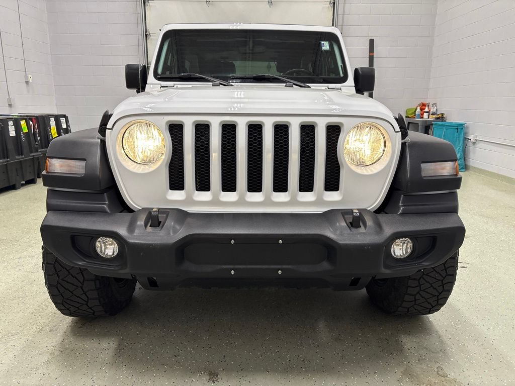 Used 2022 Jeep Wrangler Sport AWD/4WD image 10