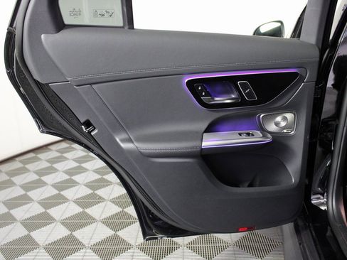 Used 2026 Mercedes-Benz GLC 350e 4MATIC image 27